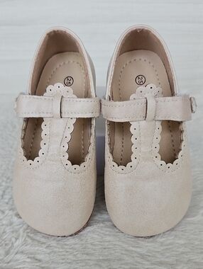 Girls Cream T-Strap Mary Jane Dress Shoes